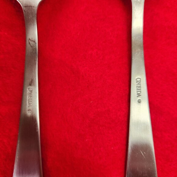 Oneida Slotted Serving Spoons Mooncrest Pattern 8" Set of 2 - Picture 8 of 9